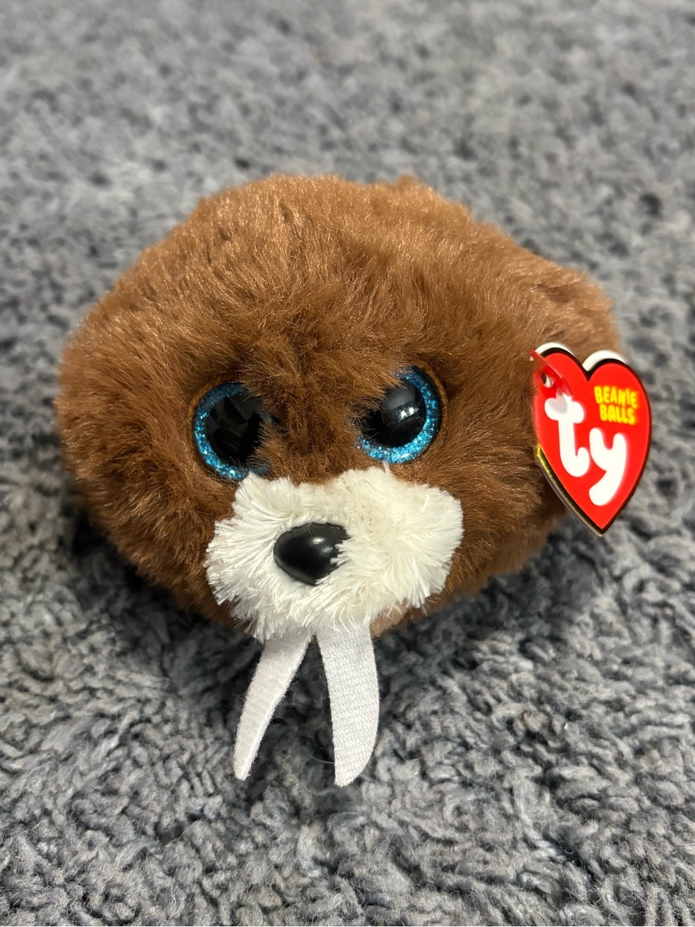 NWT Ty Beanie Balls brown walrus with white teeth whose name is: Hank